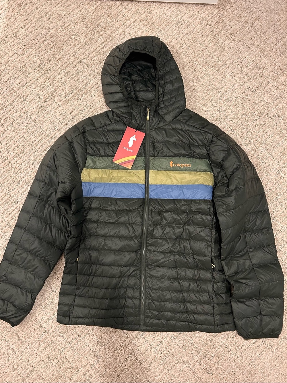 New Cotopaxi Men’s Fuego Down Hooded Insulated Jacket With Woods Stripes